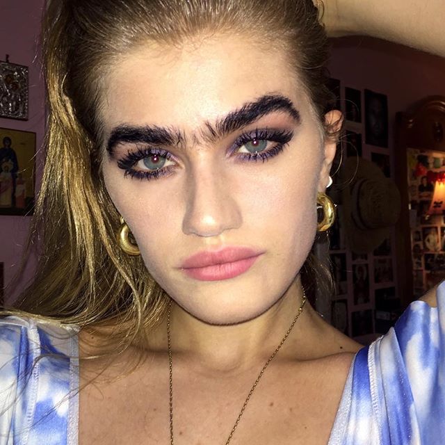 Model Challenges Beauty Stereotypes With Her Unibrow - PlayJunkie