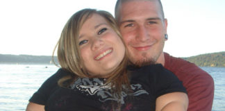 Worlds Smallest Mom!