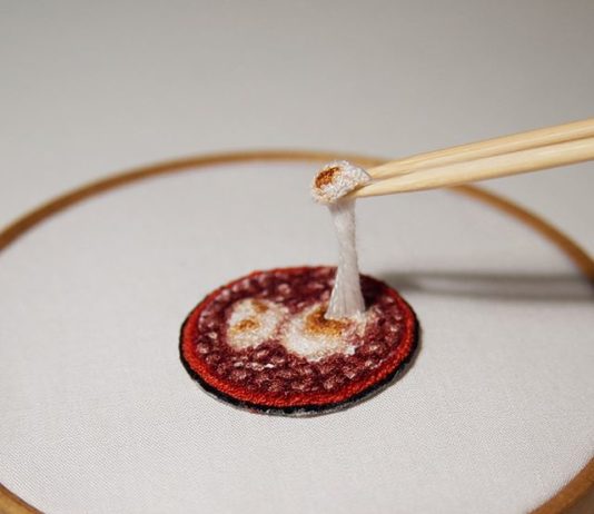 Artist Creates Adorable Miniature Embroideries You’ll Want to Own