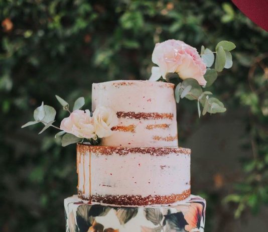 Australian Pastry Chef Turns Cakes into Pieces of Art