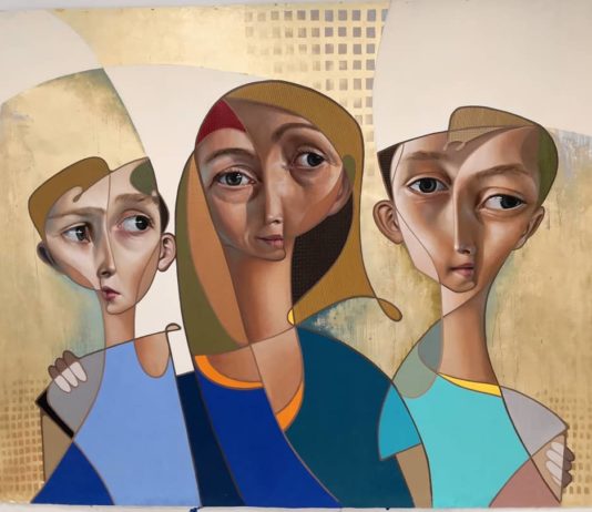 Spanish Artist Combines Cubism and Realism Into Intriguing Art Style