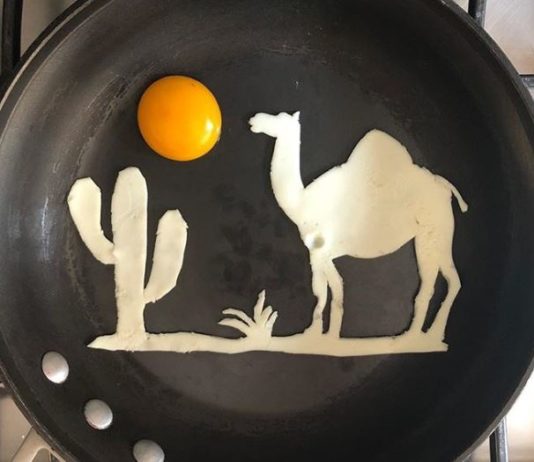 Artist Turns His Breakfast Eggs Into Amazing Works of Art