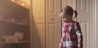 A Creative Dad Takes Many Pictures of His Kids and Their Favorite Toy