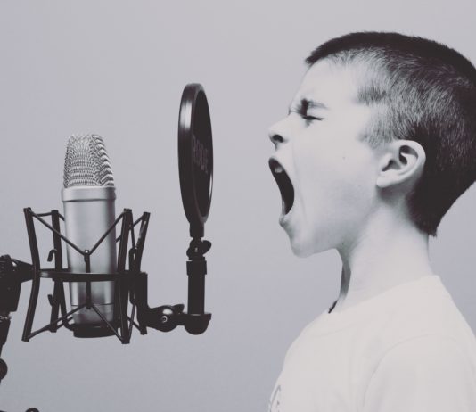 These Brother and Sister Lip Syncing is Absolutely Adorable