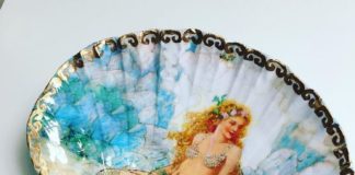 Artist Uses Seashells as Canvases