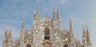 Dentist Quits Job to Become Glitter Artist