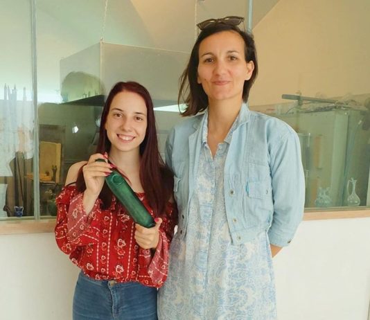 Student Found A 200-Year-Old Bottle While Beachcombing