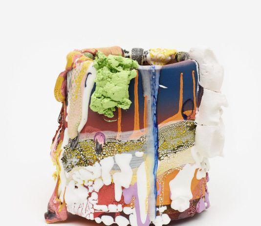 Artist Creates ‘Gloopy’ Ceramic Sculptures With Globs of Color and Texture