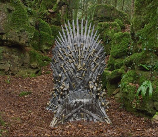 HBO Hid 6 Iron Thrones Around the World For An Epic Scavenger Hunt
