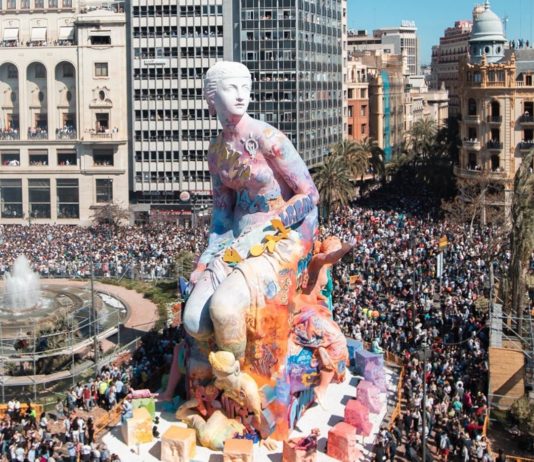 Street Artist Duo Created Gigantic Painted Sculpture for Valencia’s Fallas Festival
