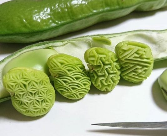 Japanese Artist Turns Fruits and Vegetables into Pieces of Art