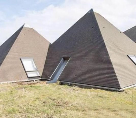 “Ugly Belgian Houses” Shows the Hilarious Side of Architectural Blunders