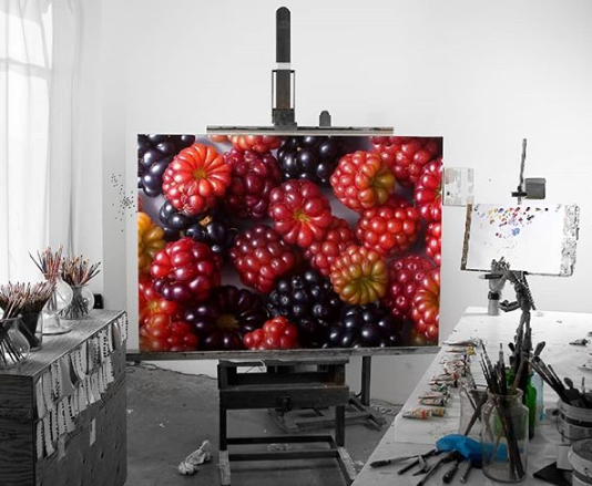 These Hyperrealist Paintings of Fruit Look Good Enough to Eat