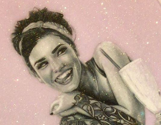 Artist Uses Glitter to Create Mesmerizing Portraits