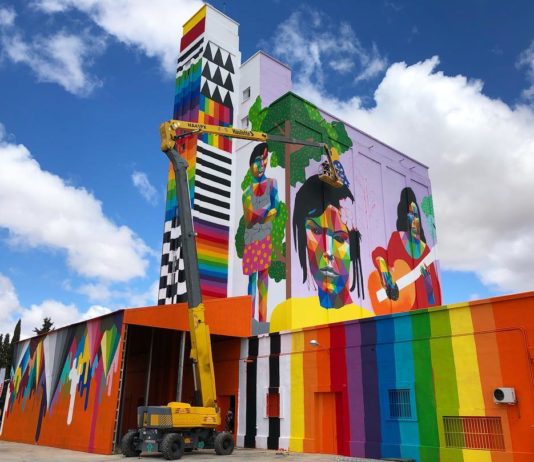 Giant Silos Transformed into Works of Art to Promote Social Inclusion