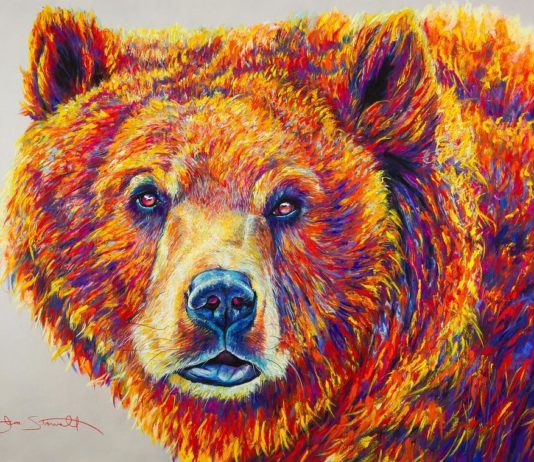 Artist Paints Wildlife With a Twist