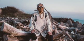84-Year-Old Man Becomes Fashion Icon With the Help of His Grandson