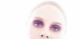 College Student Who Suffers From Incurable Illnesses Has Became A Model