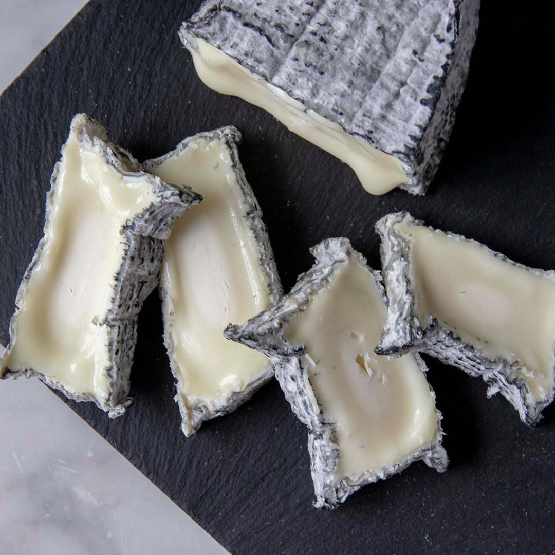 This Shop Offers The Most Delicious Cheese From Around the World