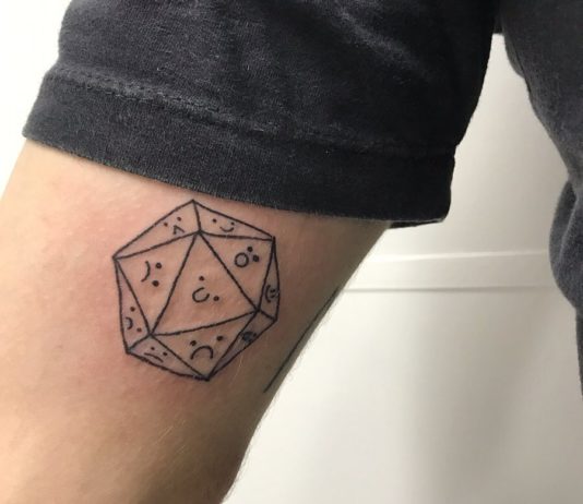People Are Asking to Get Inked By This Tattoo Artist Who Can’t Draw