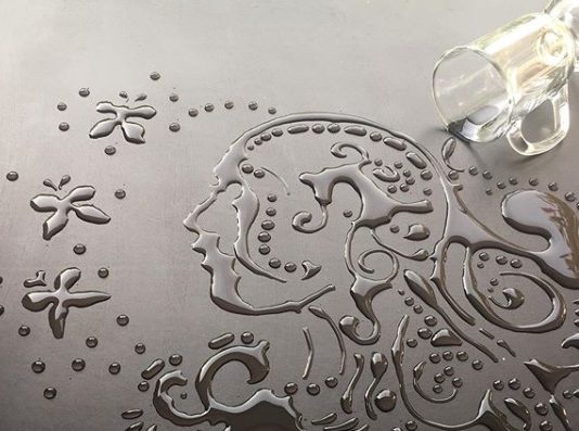 Artist Ingeniously Transforms Everyday Liquids Into Stunning Art