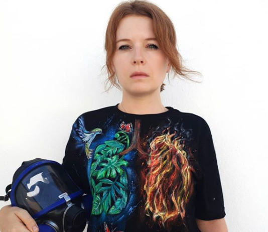 Artist Paints on T-Shirts to Raise Awareness About the Amazon Forest Fires