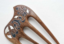 Russian Artists Creates Vintage-Looking Hair Accessories and Jewelry