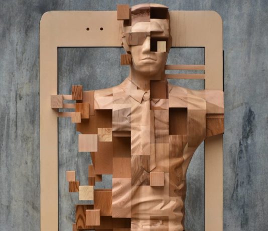 Artist Creates Incredible Pixelated Wooden Sculptures