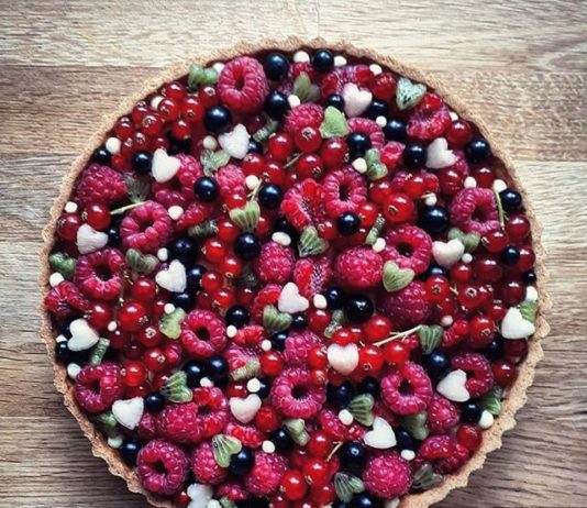 Julie Jones is the Creative Artist Behind the “Soulful Baker”