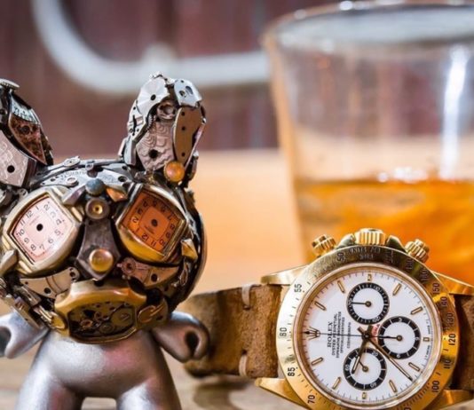 Artist Uses Broken Watches to Create Steampunk Sculptures Dan Tanenbaum