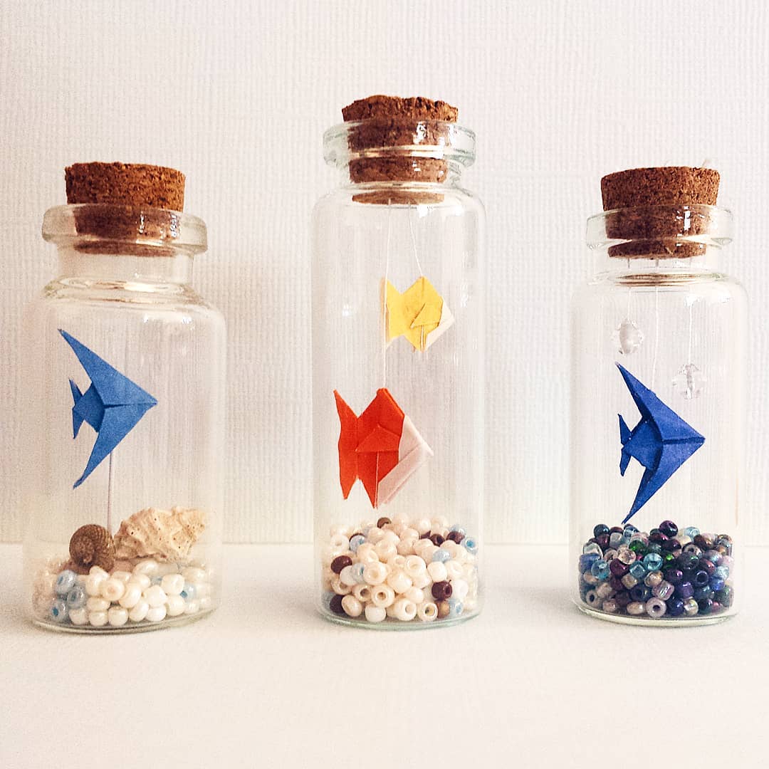 Amateur Origami Artist Makes Cutest Paper Creations in Small Jars