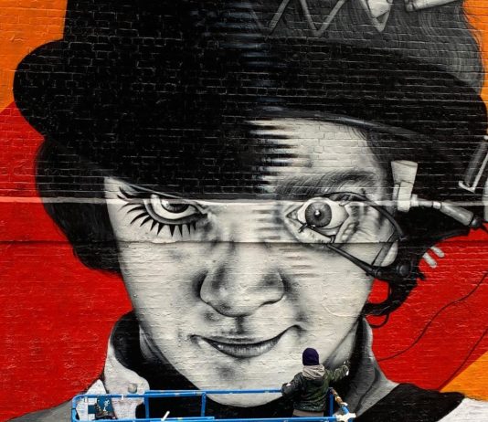 French Street Artist Paints Amazingly Realistic Murals