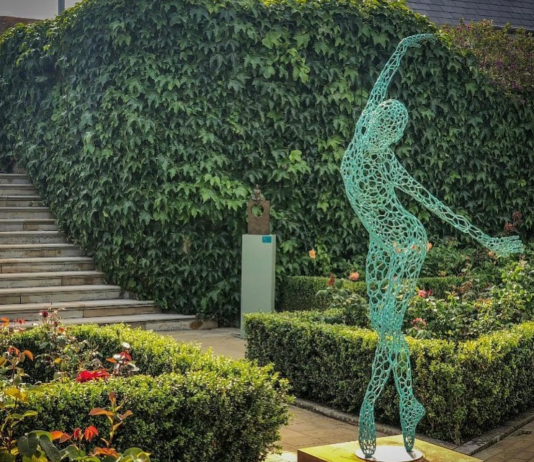 Artist Creates Enchanting Sculpture Inspired by Human Movement