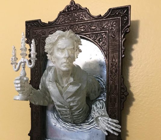 You’d Love These Eerie Sculptures of Ghosts Emerging From Mirrors