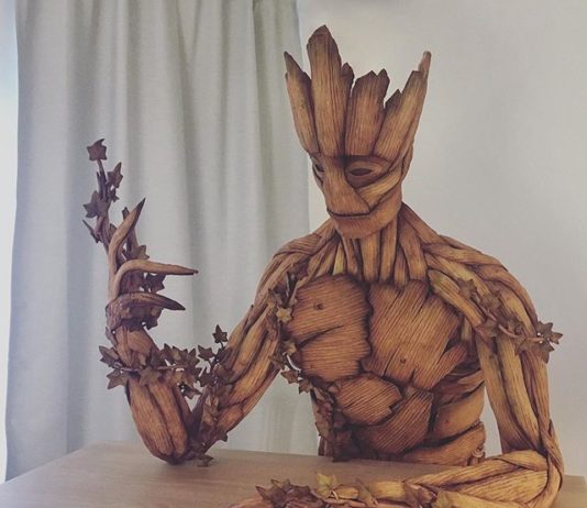Swedish Designer Makes Unbelievably Detailed Gingerbread Sculptures