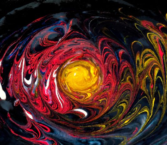 Can We Understand the Universe Through Fractals?