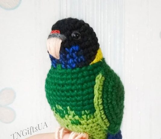 Intricate Crochet Birds by Tanya Zhylyayeva