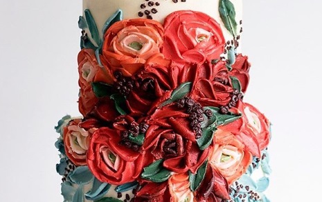 Woman Decorates Cakes Inspired By Photos Her Friends Sent