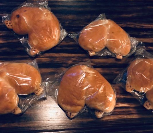 Japanese Bakery Makes the Most Adorable Corgi-shaped Bread Buns