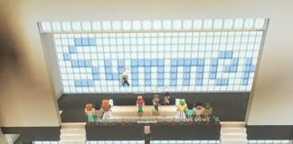 Japanese Elementary Students Made Their Own Graduation Ceremony In Minecraft