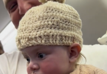 Stranger Makes a Crochet Beanie for a Well-Behaved Baby on Its First Flight