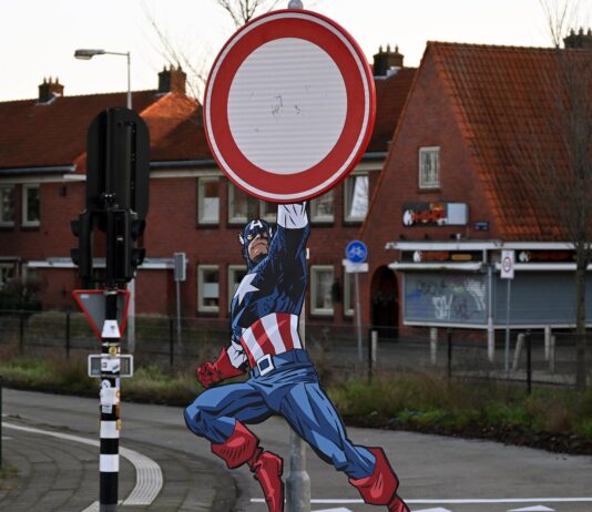 Frankey Creates Amusing Art Installations All Over Amsterdam, Netherlands