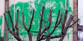 Banksy Paints a New Mural in London