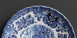 Helena Hafemann Joins Fragments of Broken Plates With Colorful Threads