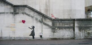 “The Missing Balloon” Project is Selling 299 Banksy Fakes and 1 Original "Girl with Balloon" by Banksy.