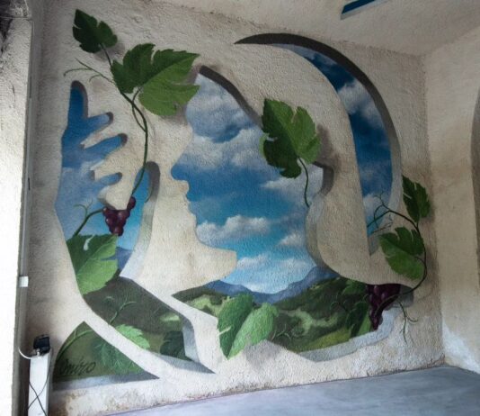 ONIRO’s Mesmerizing Murals Show the Connection Between Nature and Humans