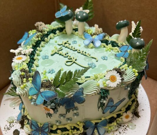 You Have to See These Dreamy Cakes Inspired By Zodiac Signs