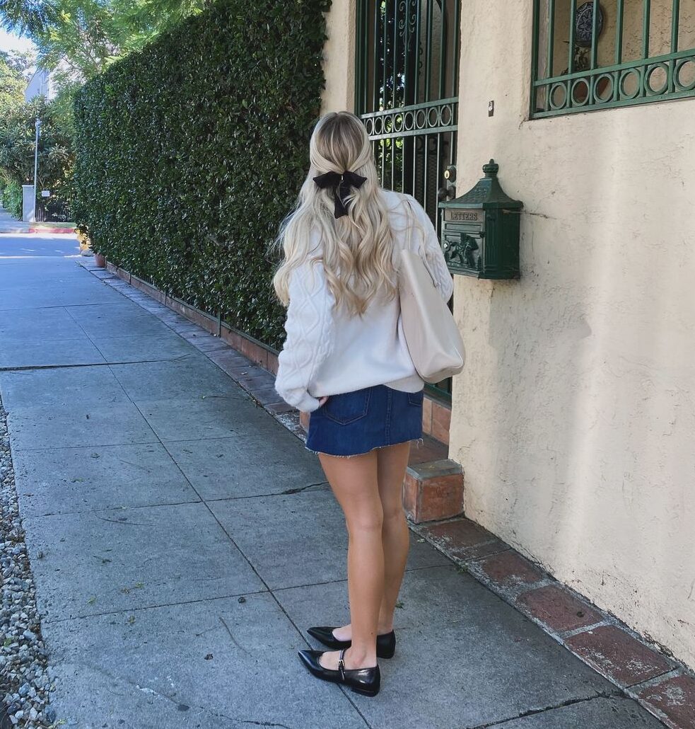 olivia-dayton-is-making-a-splash-with-her-hair-tutorials-playjunkie