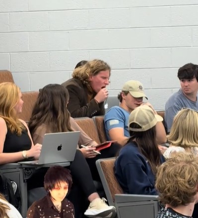 College Professor Wakes Up Sleeping Students by Singing Emo Music