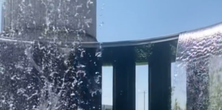 Zheng Lu’s Metal Sculptures Look Like Splashes of Water Frozen in Time